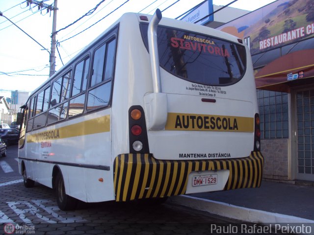 Auto-Escola Santa Vitória 1529 na cidade de São José dos Campos, São Paulo, Brasil, por Paulo Rafael Peixoto. ID da foto: 487056.