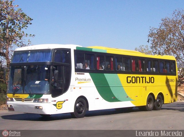 Empresa Gontijo de Transportes 15180 na cidade de Montes Claros, Minas Gerais, Brasil, por Leandro Macedo. ID da foto: 485997.