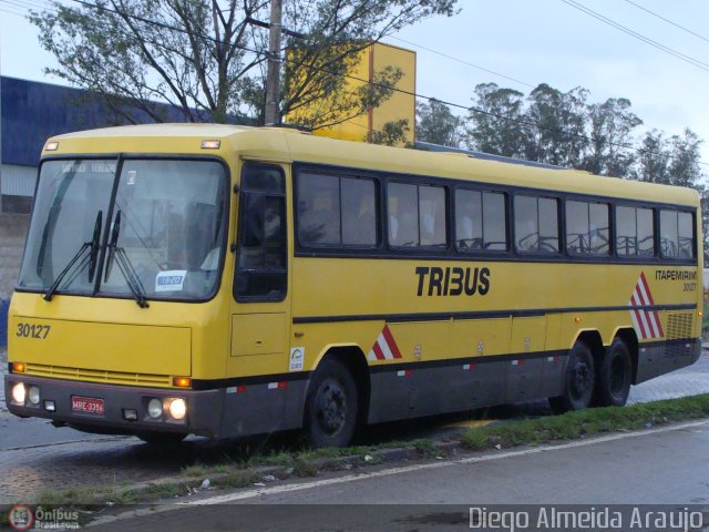 Viação Itapemirim 30127 na cidade de Resende, Rio de Janeiro, Brasil, por Diego Almeida Araujo. Número da foto: #488055.