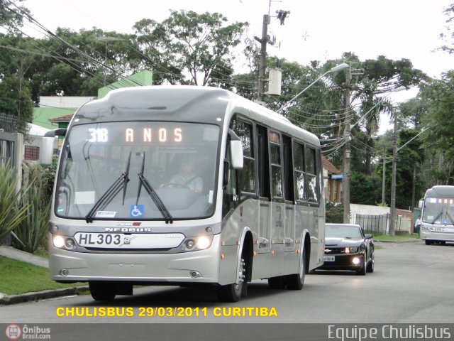 Auto Viação Redentor HL303 na cidade de Curitiba, Paraná, Brasil, por Paulo Roberto Chulis. Número da foto: #488584.