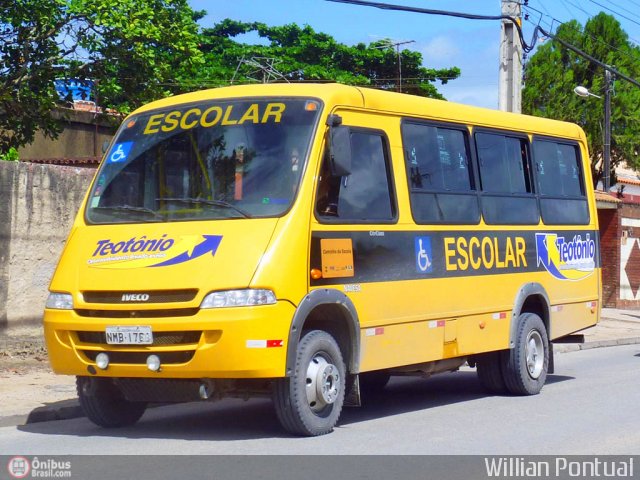 Escolares na cidade de Maceió, Alagoas, Brasil, por Willian Pontual. Número da foto: #500476.
