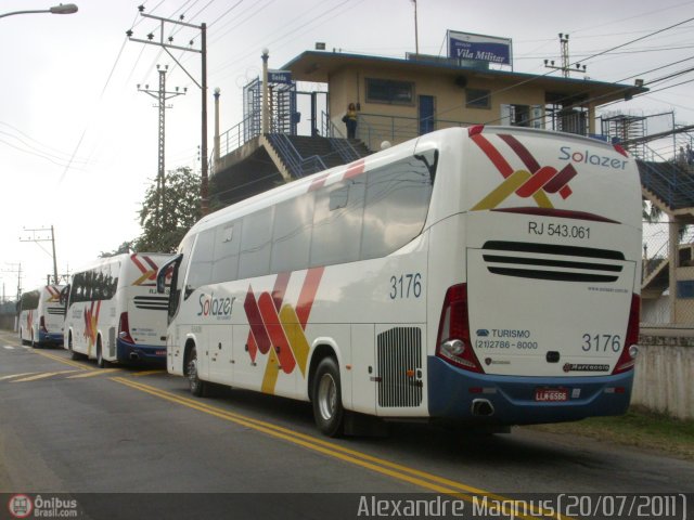 Solazer Transportes e Turismo 3176 na cidade de Rio de Janeiro, Rio de Janeiro, Brasil, por Alexandre  Magnus. Número da foto: #502225.