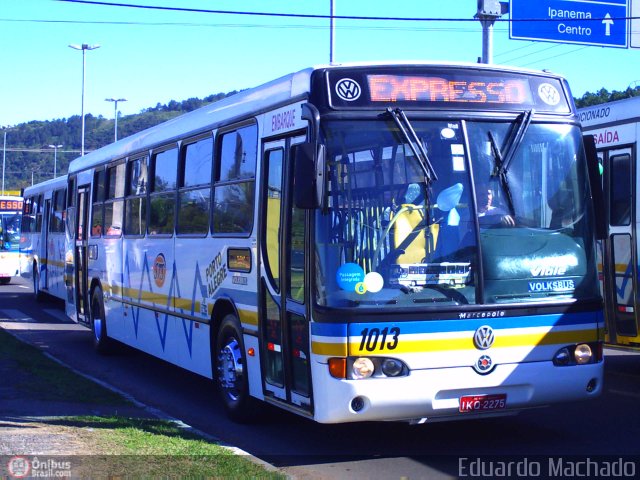 Trevo Transportes Coletivos 1013 na cidade de Porto Alegre, Rio Grande do Sul, Brasil, por Eduardo Machado. Número da foto: #505102.