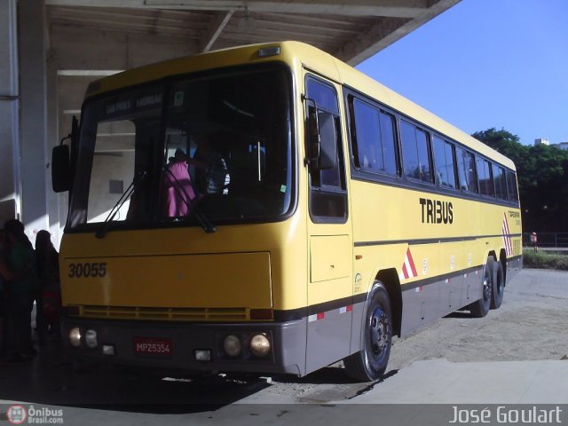 Viação Itapemirim 30055 na cidade de Muriaé, Minas Gerais, Brasil, por José Goulart. Número da foto: #506786.