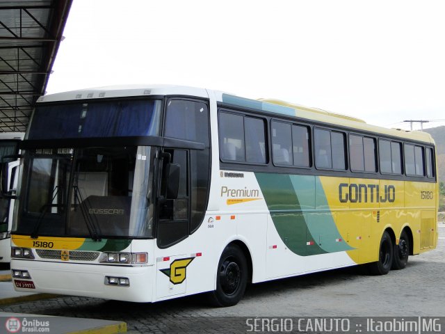 Empresa Gontijo de Transportes 15180 na cidade de Itaobim, Minas Gerais, Brasil, por Sérgio Augusto Braga Canuto. ID da foto: 512920.