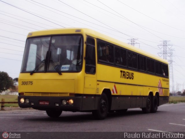 Viação Itapemirim 30075 na cidade de São José dos Campos, São Paulo, Brasil, por Paulo Rafael Peixoto. Número da foto: #512247.
