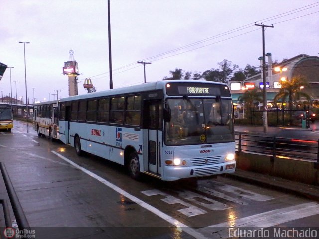 SOGIL - Sociedade de Ônibus Gigante Ltda. 5033 na cidade de Porto Alegre, Rio Grande do Sul, Brasil, por Eduardo Machado. Número da foto: #514491.