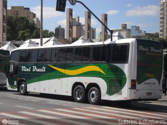 Auto Viação Vital Brazil 9500 na cidade de Belo Horizonte, Minas Gerais, Brasil, por Gabriel Valladares. Número da foto: #480553.