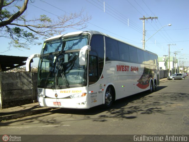 West Side 750 na cidade de Araxá, Minas Gerais, Brasil, por Guilherme Antonio. Número da foto: #484430.