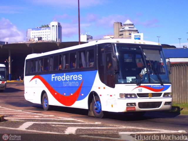 Expresso Frederes > Frederes Turismo 165 na cidade de Porto Alegre, Rio Grande do Sul, Brasil, por Eduardo Machado. ID da foto: 527076.