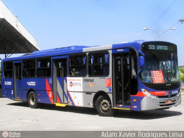 Intersul IS-2009 na cidade de Itanhaém, São Paulo, Brasil, por Adam Xavier Rodrigues Lima. Número da foto: #529192.