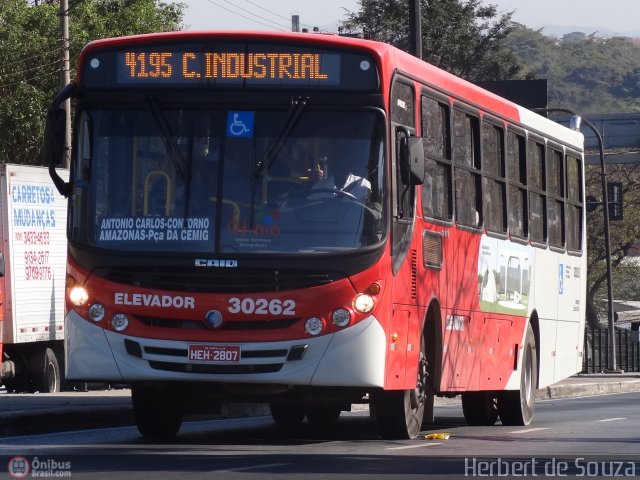 Expresso Luziense > Territorial Com. Part. e Empreendimentos 30262 na cidade de Belo Horizonte, Minas Gerais, Brasil, por Herbert de Souza. Número da foto: #530509.