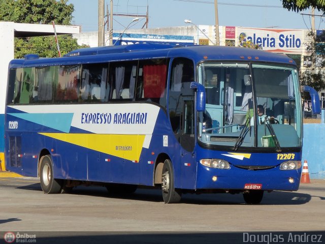 Expresso Araguari 12203 na cidade de Goiânia, Goiás, Brasil, por Douglas Andrez. Número da foto: #539172.