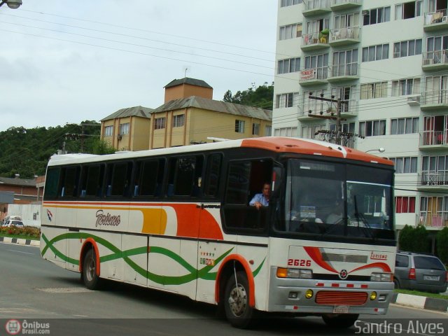 Ônibus Particulares 2626 na cidade de Balneário Camboriú, Santa Catarina, Brasil, por Sandro Alves. Número da foto: #539778.