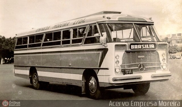 Empresa de Transportes e Turismo Moreira 1966 na cidade de Goiânia, Goiás, Brasil, por Carlos Júnior. ID da foto: 544450.