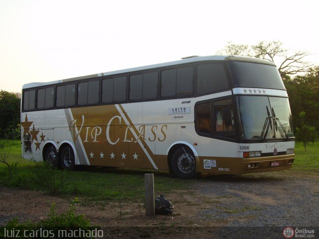 Vip Class Tur 3208 na cidade de Bonito, Mato Grosso do Sul, Brasil, por Luiz Carlos Machado. Número da foto: #544390.