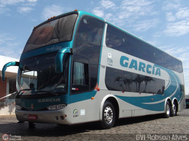 Viação Garcia 7174 na cidade de Londrina, Paraná, Brasil, por Robson Alves. ID da foto: 552024.