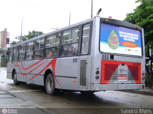 ETCD - Empresa de Transporte Coletivo de Diadema 055 na cidade de Diadema, São Paulo, Brasil, por Sandro Alves. ID da foto: 520257.