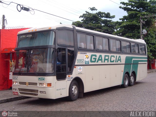 Viação Garcia 6852 na cidade de Campinas, São Paulo, Brasil, por Alex Fiori. Número da foto: #522025.