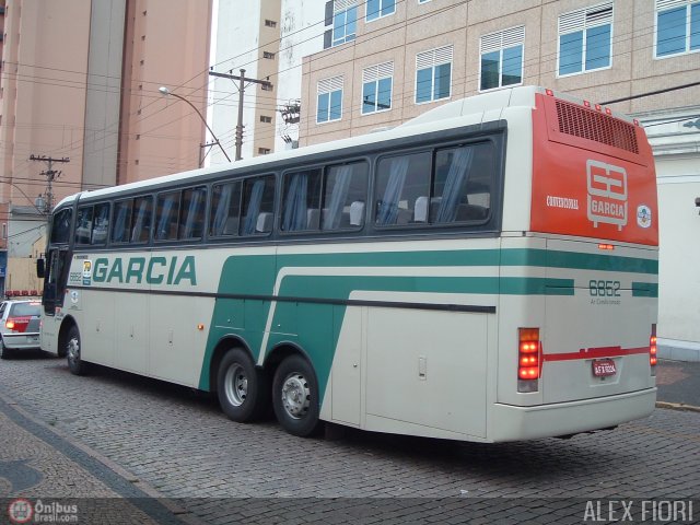 Viação Garcia 6852 na cidade de Campinas, São Paulo, Brasil, por Alex Fiori. ID da foto: 522980.