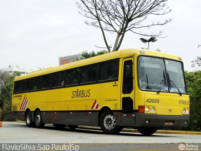 Viação Itapemirim 42025 na cidade de São Paulo, São Paulo, Brasil, por Flávio Almeida. Número da foto: #567661.