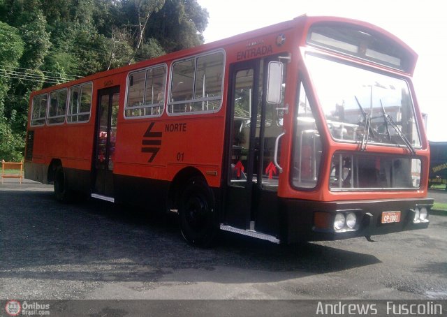 Auto Viação Nossa Sra. do Carmo 01 na cidade de Curitiba, Paraná, Brasil, por Andrews  Fuscolin. Número da foto: #579463.
