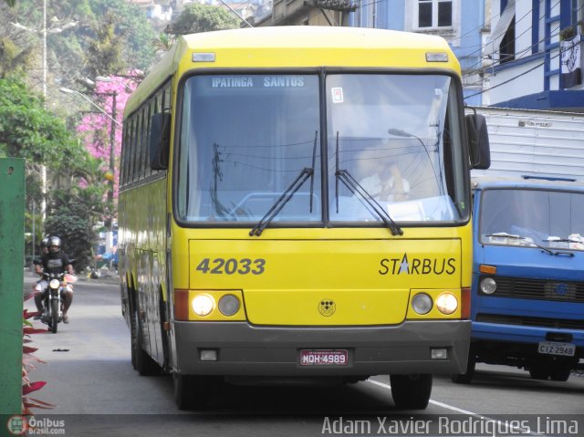 Viação Itapemirim 42033 na cidade de Santos, São Paulo, Brasil, por Adam Xavier Rodrigues Lima. Número da foto: #581278.