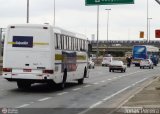 Taipastur Transportes Turísticos 1300 na cidade de São Paulo, São Paulo, Brasil, por Jonas Pereira. Número da foto: #:id.
