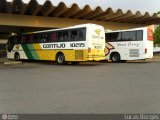 Empresa Gontijo de Transportes 10215 na cidade de Araxá, Minas Gerais, Brasil, por Guilherme Antonio. Número da foto: #586979.