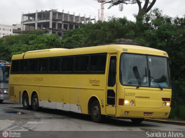 Viação Itapemirim 42009 na cidade de São Paulo, São Paulo, Brasil, por Sandro Alves. Número da foto: #557004.