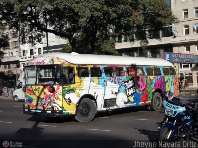 Ônibus Particulares  na cidade de , por Jheyne Nayara Ortiz. Número da foto: #562294.