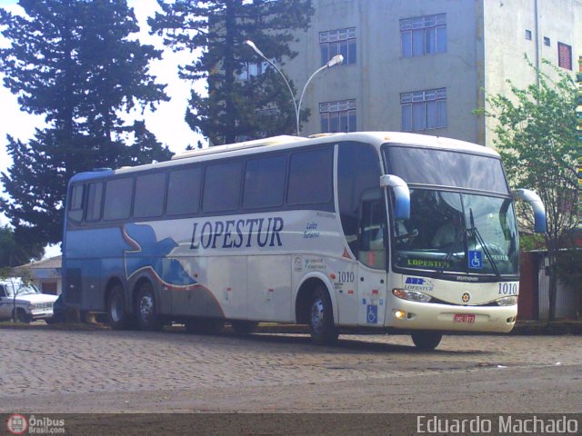 Lopestur - Lopes Turismo e Transportes 1010 na cidade de Carazinho, Rio Grande do Sul, Brasil, por Eduardo Machado. Número da foto: #563484.